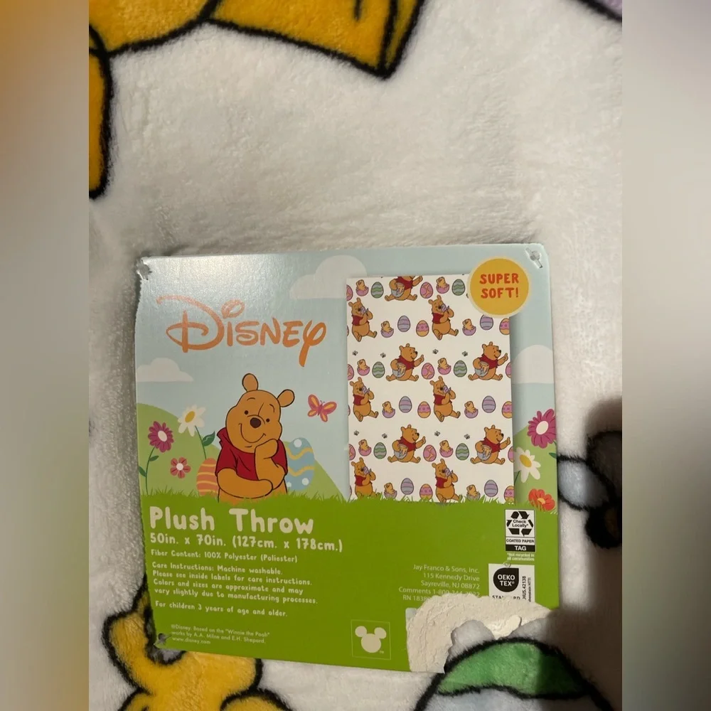 NWT Winnie the Pooh Easter Oversized Plush Blanket
